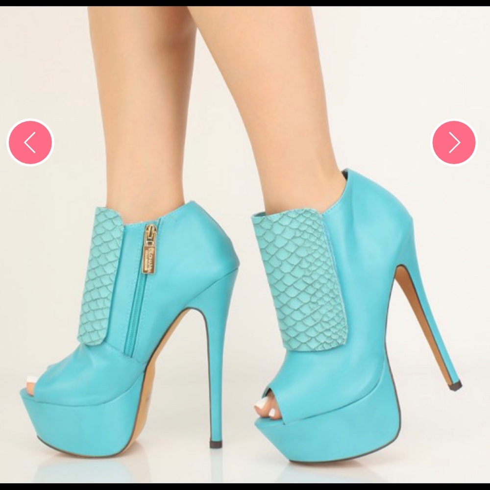 Ankle booties